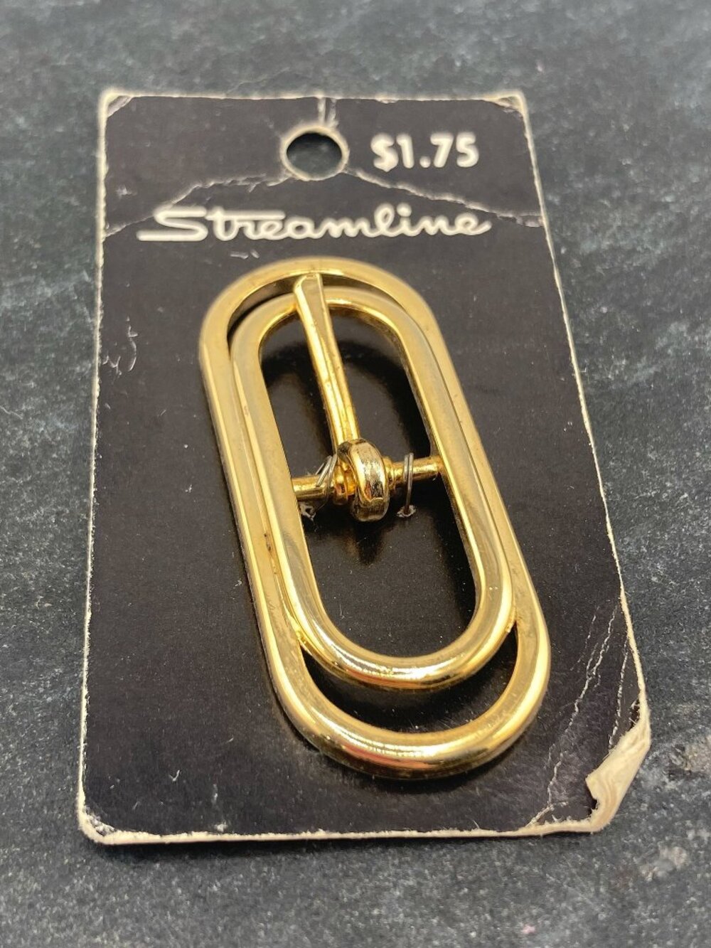VINTAGE Deadstock gold tone metal paperclip shaped belt buckle NWT sewing notion